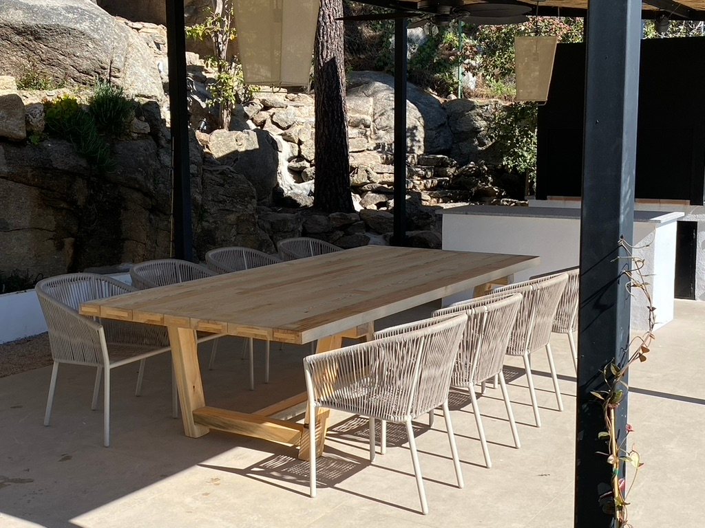 Mesa de pino · Burguillo · vista de la pieza