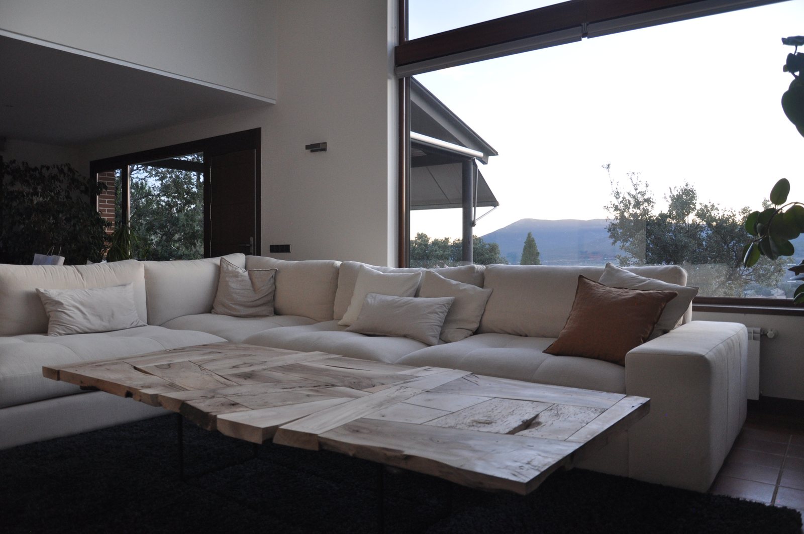 Mesa Puzzle en un salón